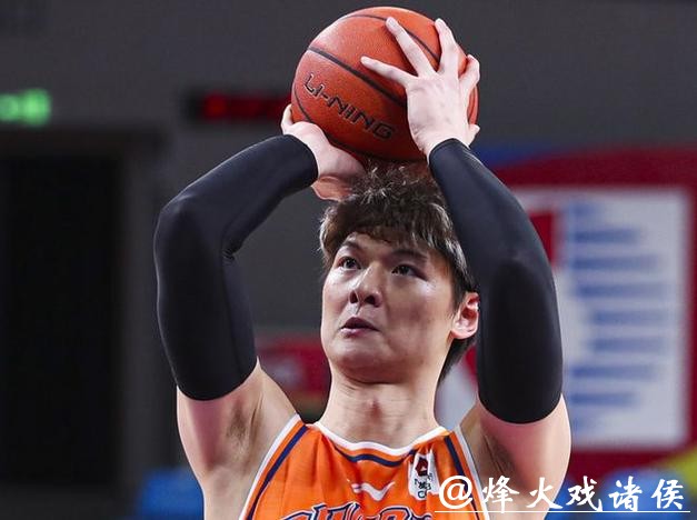 上海13战12胜：超广东升联赛第二 王哲林梦游仍大胜剑指冲冠