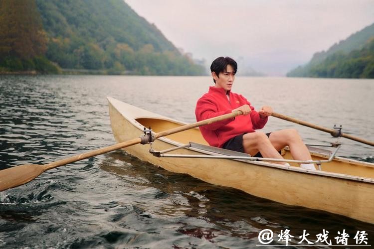 大提琴家马友友与知名演员朱一龙，运动让他们碰撞出怎样奇妙的火花？